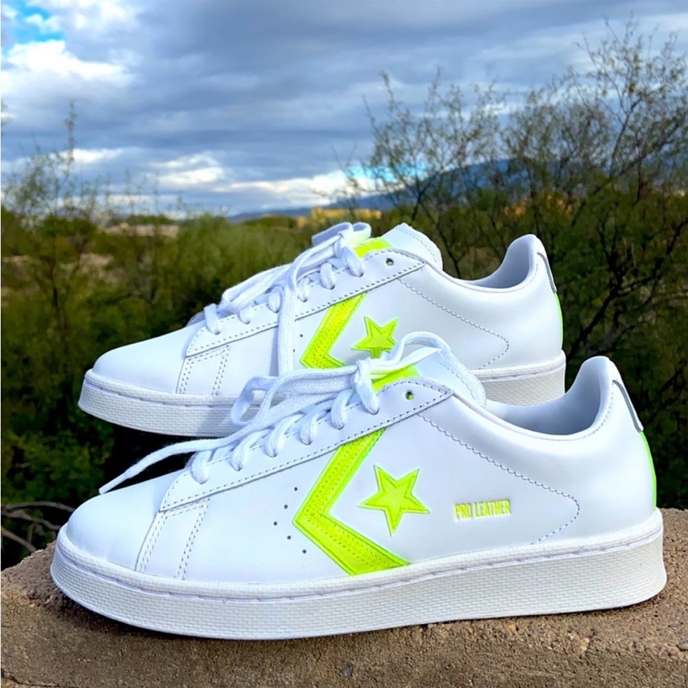 New Pro Leather OX White & Green Glow ⭐️ Converse Low Top Sneakers